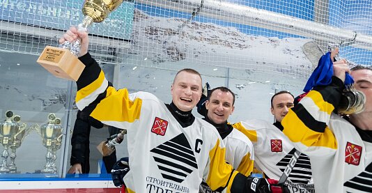 Хоккейная команда «Строительный трест» заняла второе место на турнире WARRIOR CUP 22 СПбХЛ